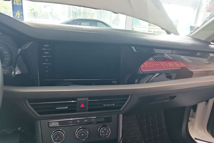 Volkswagen Lavida 2021 car image #13