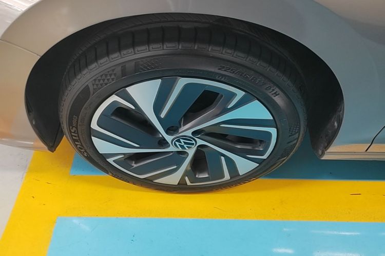 Volkswagen Bora 2023 car image #9