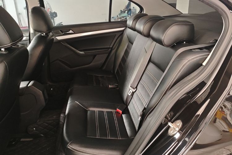 Volkswagen Lavida 2018 #17 Volkswagen Lavida 2018 car image #17