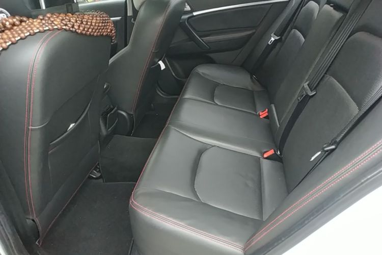 GEELY Emgrand 2015 #13 GEELY Emgrand 2015 car image #13