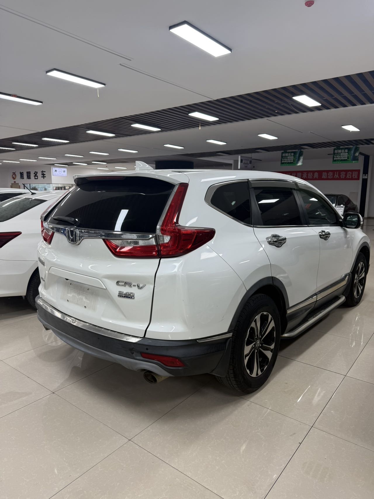 Honda CR-V 2018 изображение автомобиля #9