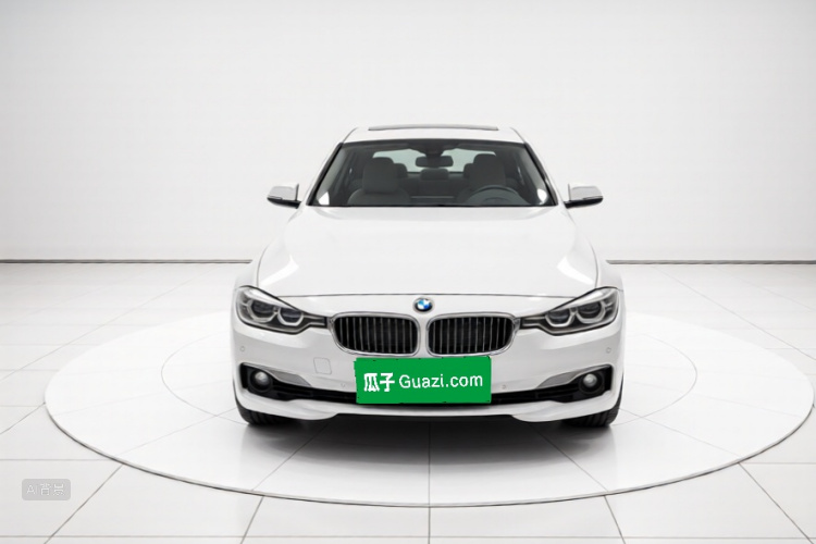 BMW 3 Series 2019 #3 BMW 3 Series 2019 car image #3