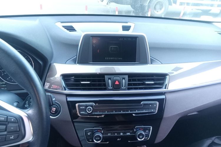 BMW X1 2018 #13 BMW X1 2018 immagine di auto #13