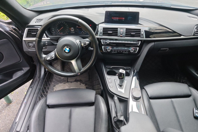 BMW 3 Series GT 2019 car image #12