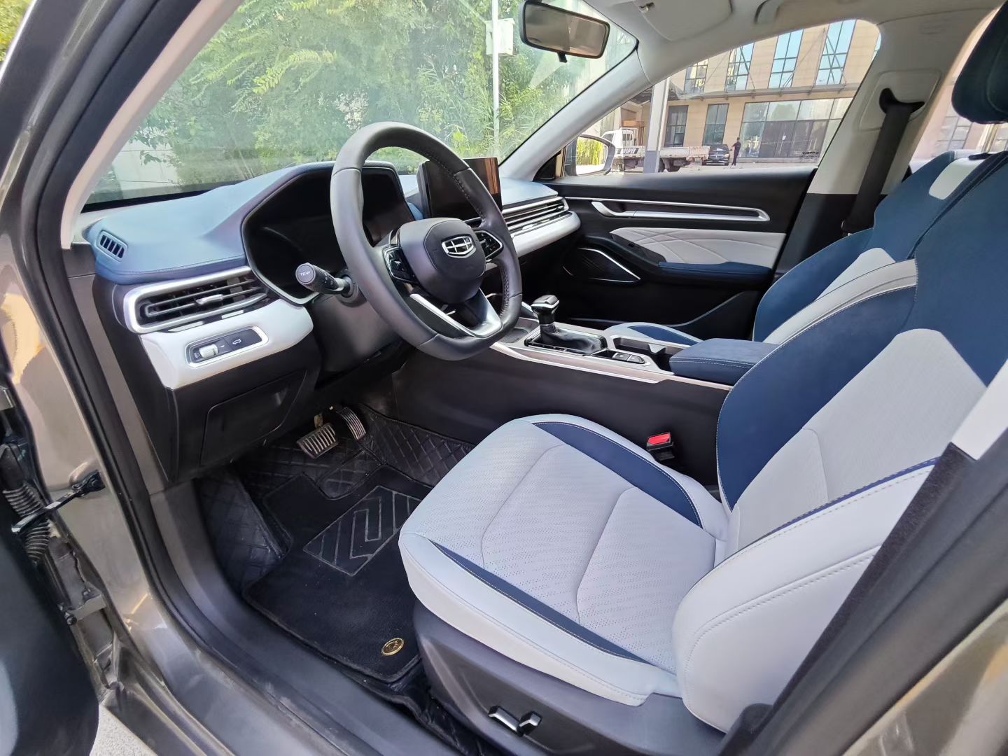 GEELY Emgrand 2024 car image #4