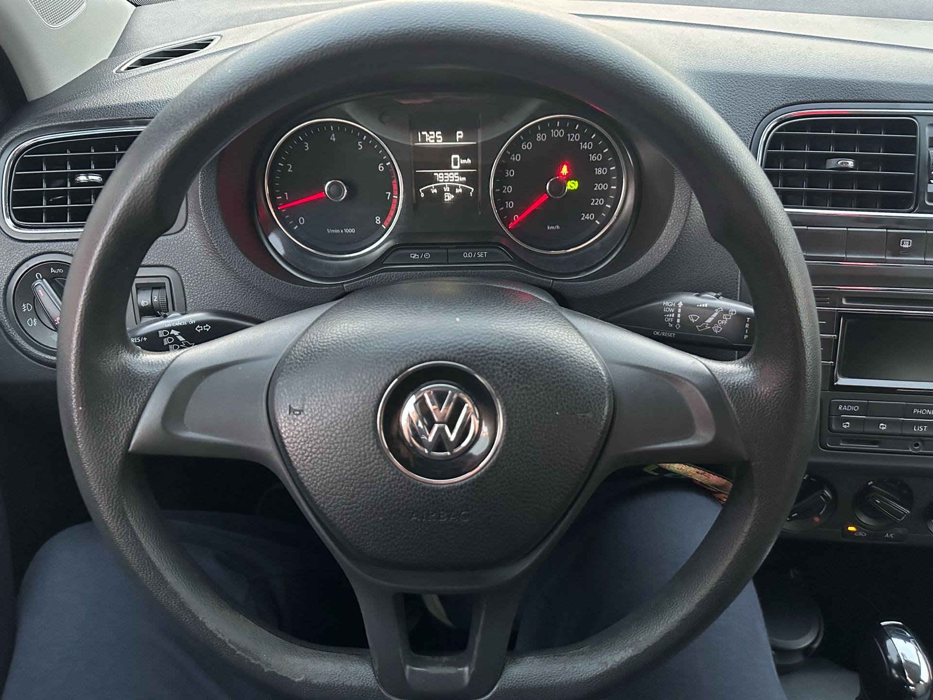 Volkswagen Polo 2015 immagine di auto #4