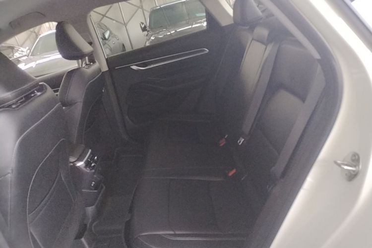 GEELY Emgrand 2025 #13 GEELY Emgrand 2025 immagine di auto #13