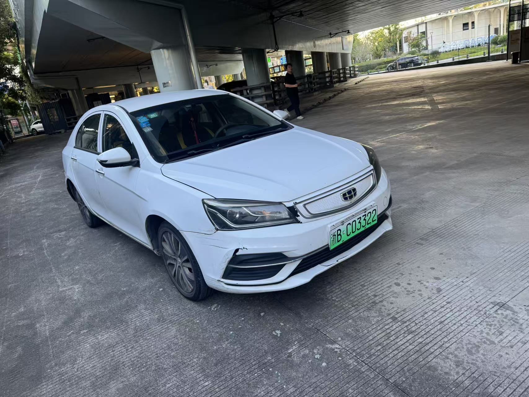 GEELY Emgrand New Energy 2019 #3 GEELY Emgrand New Energy 2019 imagen de coche #3