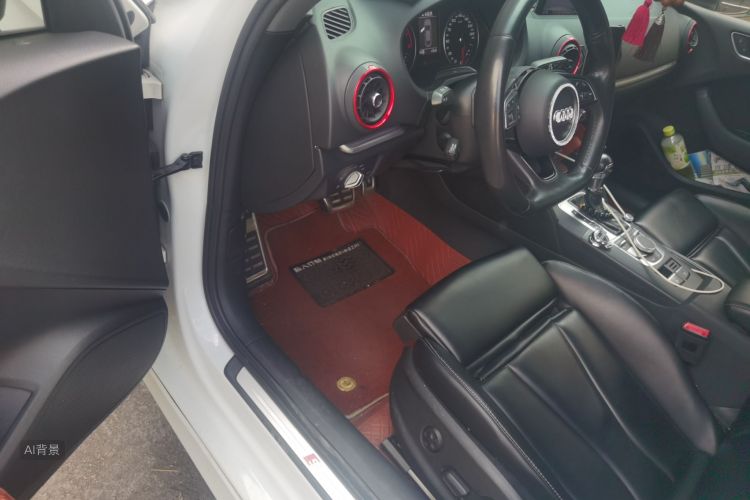 Audi A3 2019 car image #18