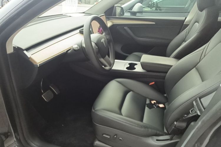 Tesla Model Y 2022 #16 Tesla Model Y 2022 car image #16