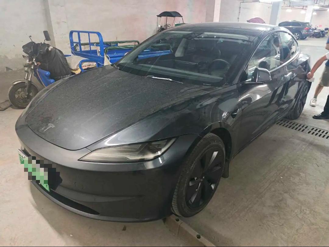 2024 2024 immagine di auto