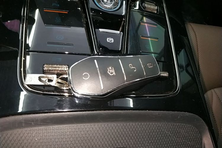 BYD Han 2023 car image #14