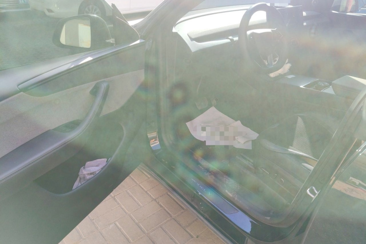 Tesla Model Y 2026 #9 Tesla Model Y 2026 image de voiture #9