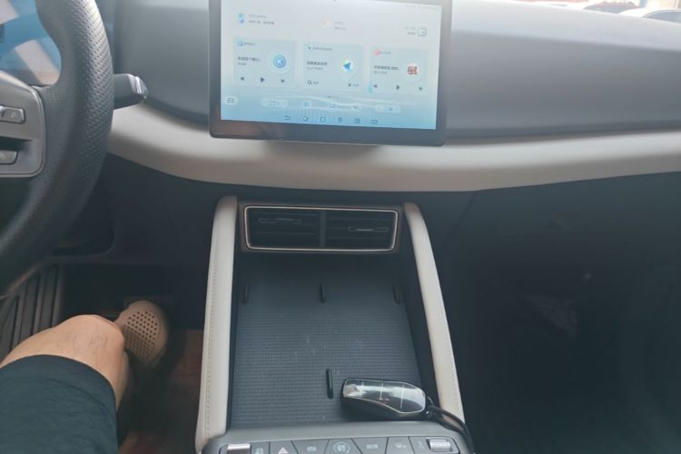 BYD YuanUP 2025 car image #13