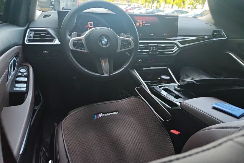 BMW 3 Series 2023 #3 BMW 3 Series 2023 car image #3