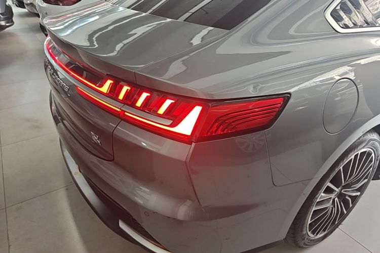 BYD Han 2022 car image #8