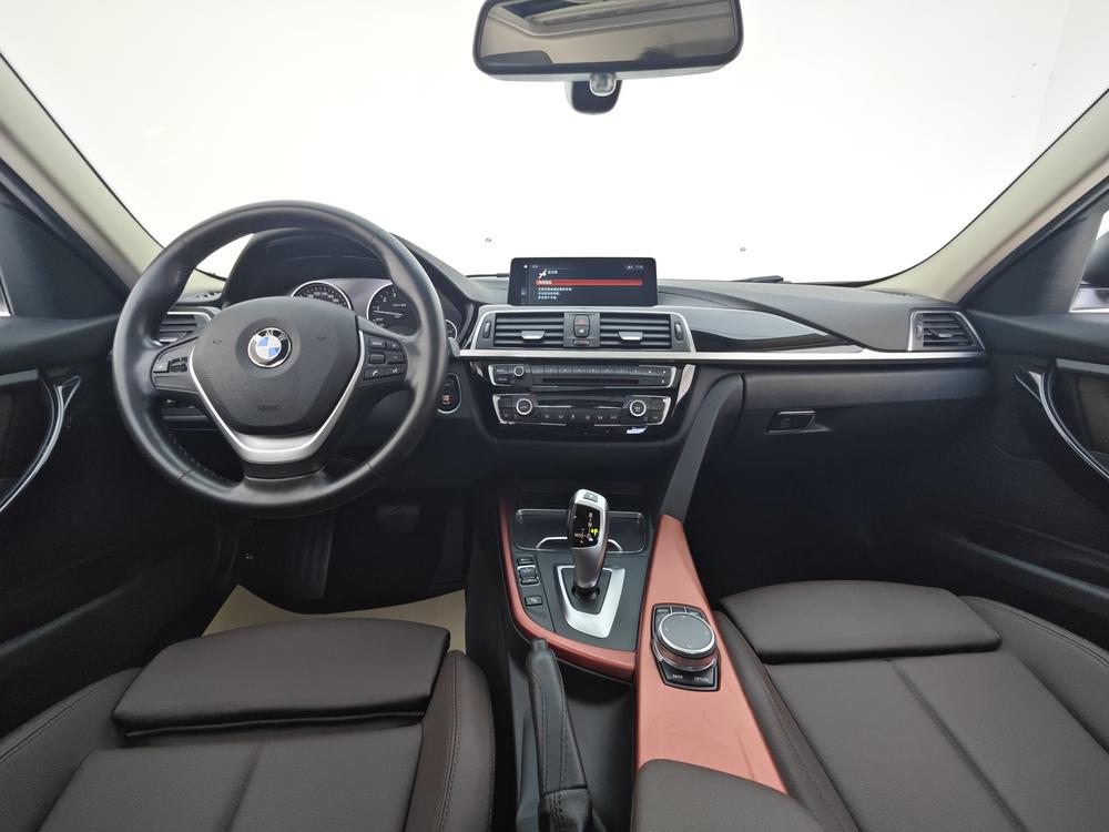 BMW 3 Series 2019 #14 BMW 3 Series 2019 car image #14