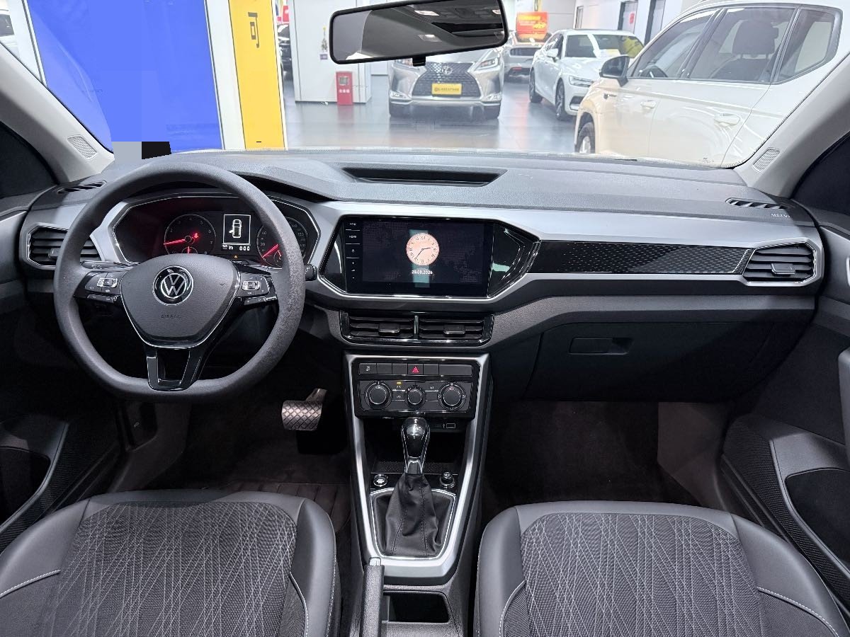 Volkswagen T-Cross 2021 #7 Volkswagen T-Cross 2021 car image #7