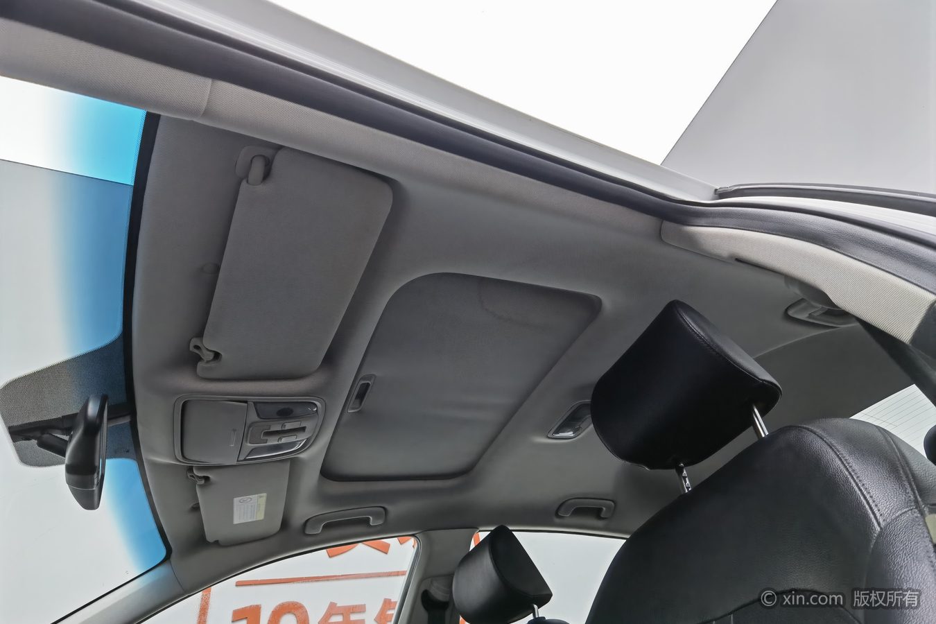 Kia K5 2016 car image #15