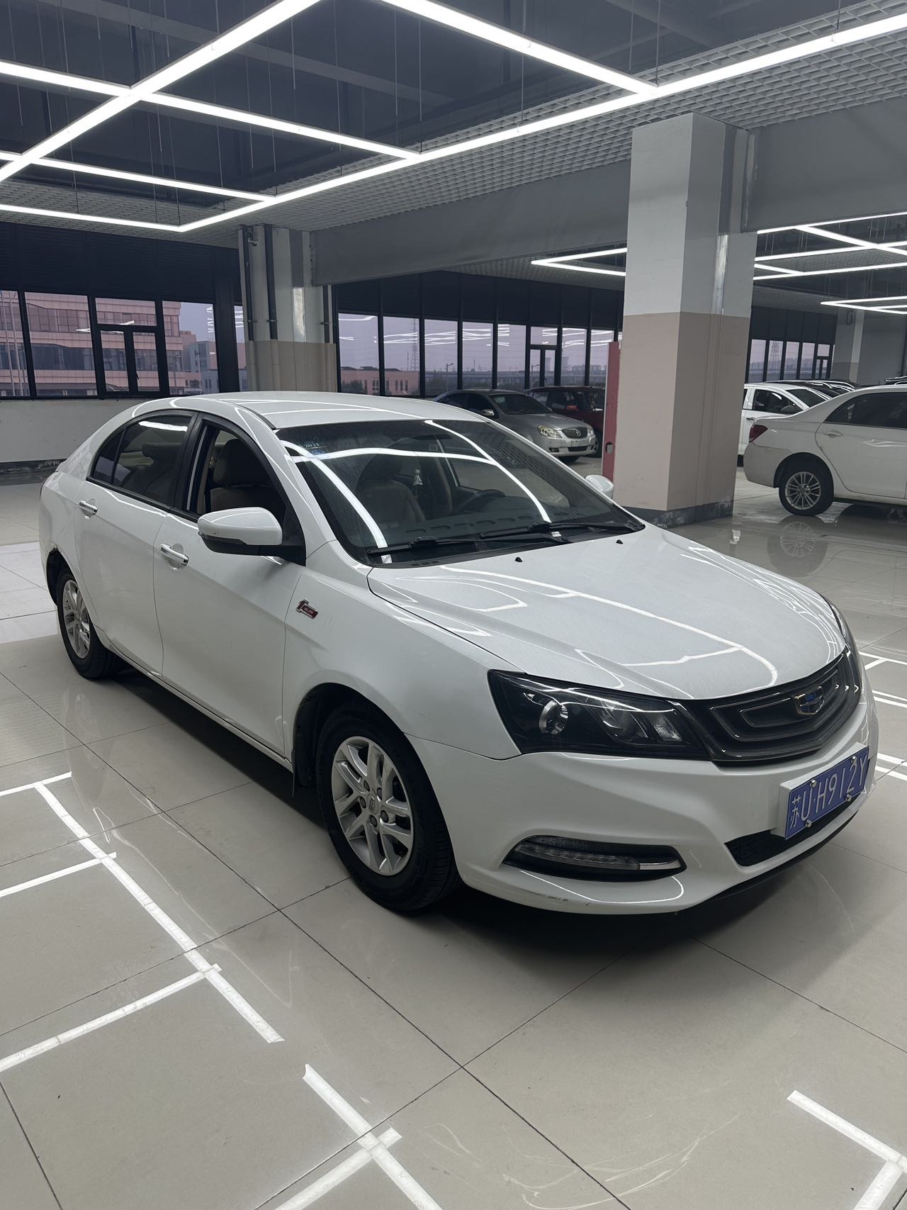 GEELY Emgrand 2017 изображение автомобиля #2