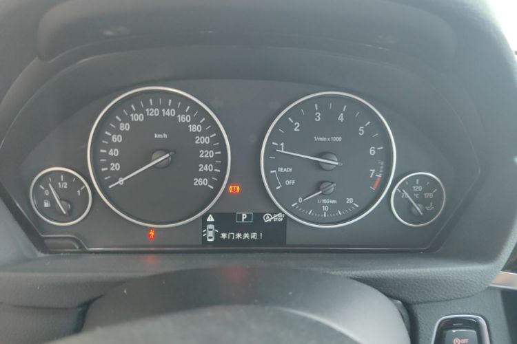 BMW 3 Series 2017 car image #13