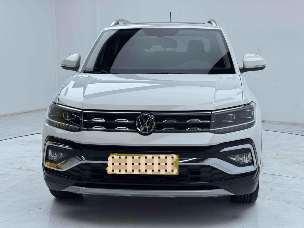 Volkswagen T-Cross 2021 car image #2