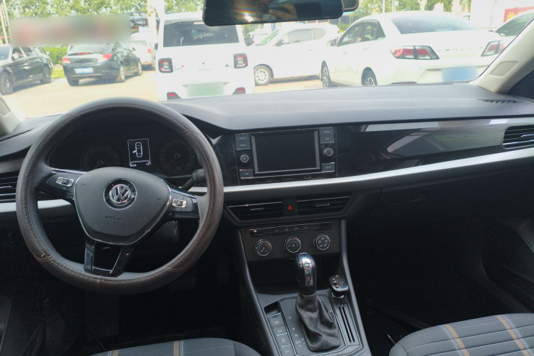 Volkswagen Lavida 2020 car image #10