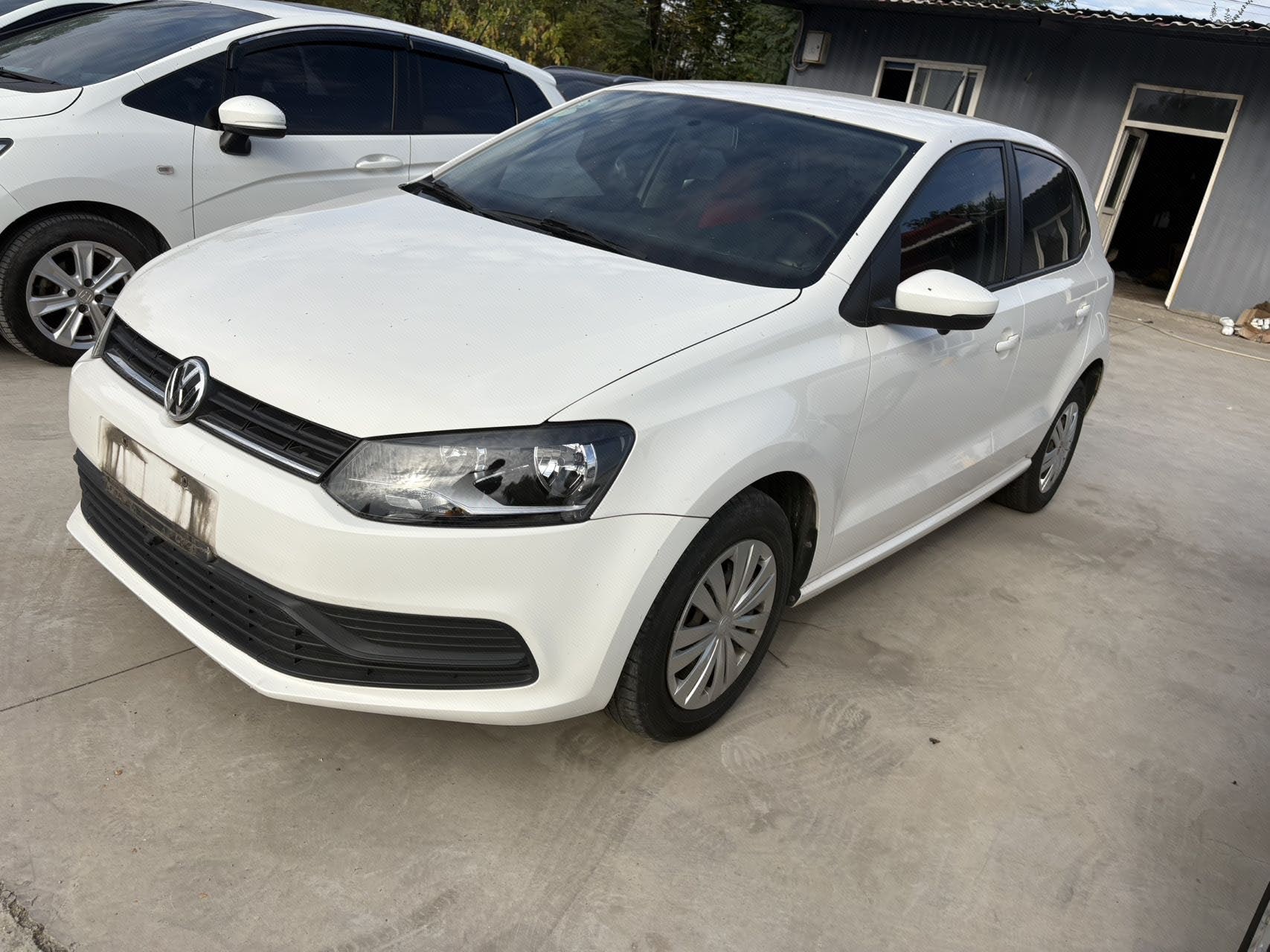 Volkswagen Polo 2018 صورة سيارة 