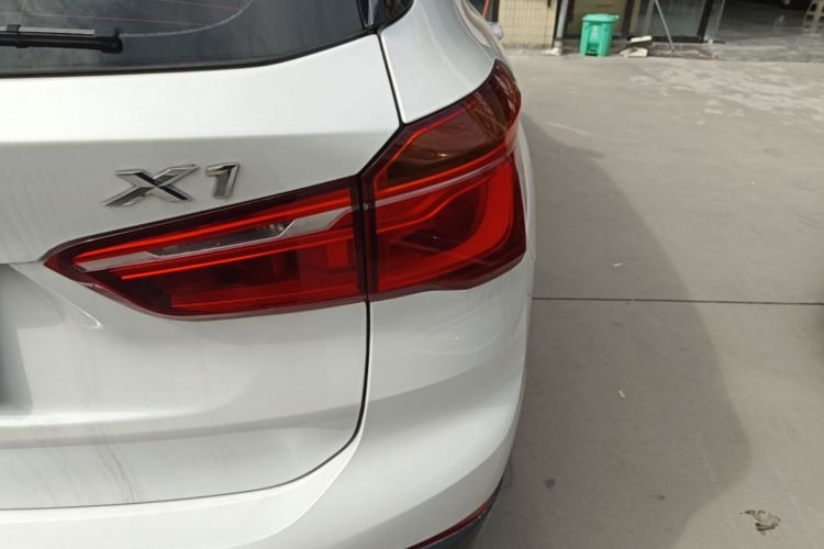 BMW X1 2018 #8 BMW X1 2018 car image #8