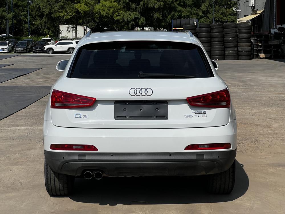 Audi Q3 2014 car image #5