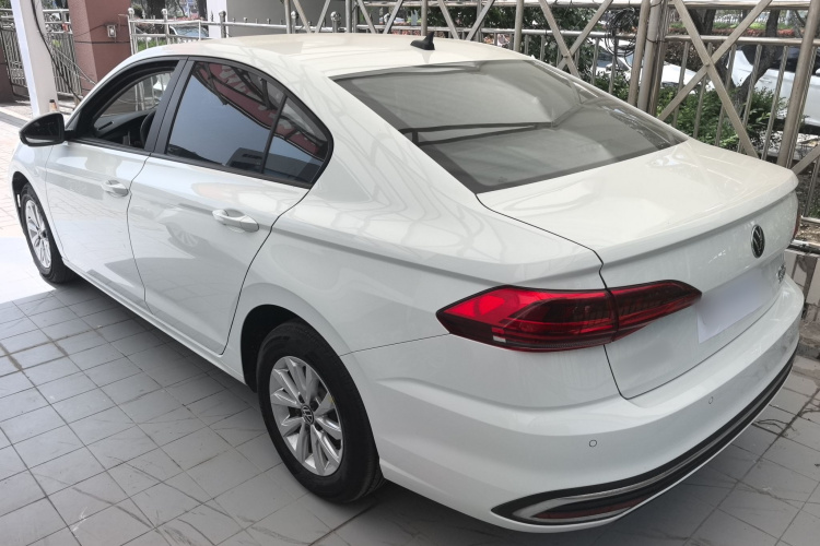 Volkswagen Bora 2024 car image #5