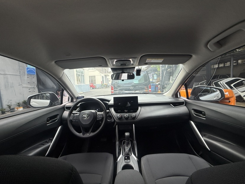 Toyota Corolla Cross 2025 car image #6