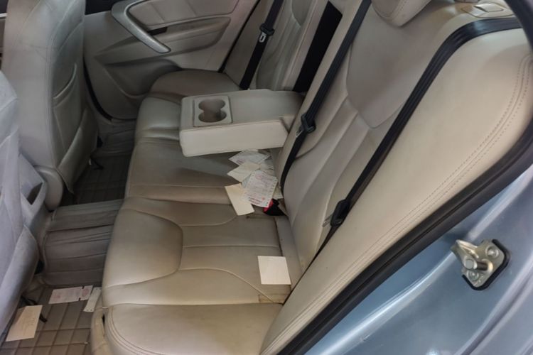GEELY Emgrand 2016 #17 GEELY Emgrand 2016 car image #17