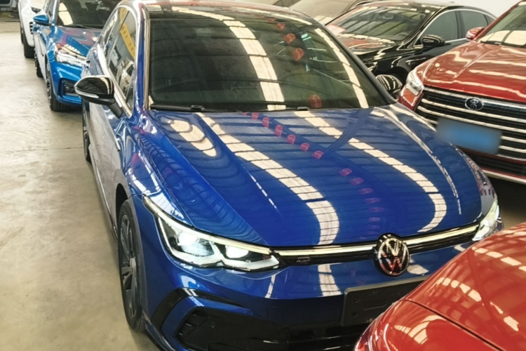 Volkswagen Golf 2021 car image #3