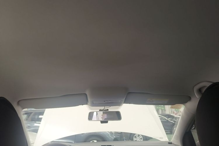 Volkswagen Polo 2018 car image #18