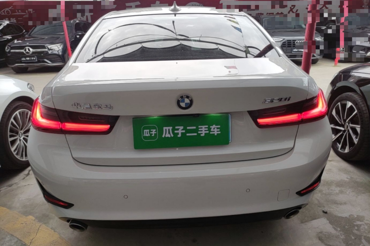 BMW 3 Series 2020 car image #6
