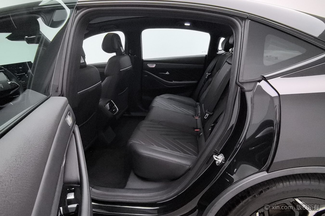 Deepal SL03 2024 car image #16