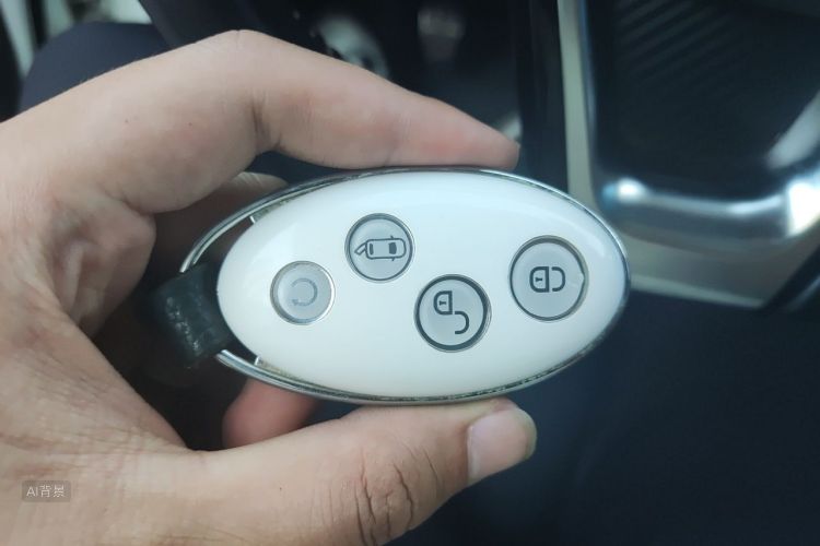 BYD Yuan 2017 car image #10