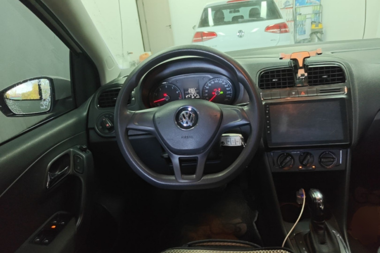 Volkswagen Polo 2018 #11 Volkswagen Polo 2018 car image #11