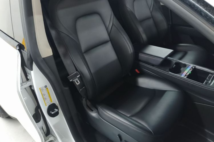 Tesla Model Y 2023 #24 Tesla Model Y 2023 car image #24