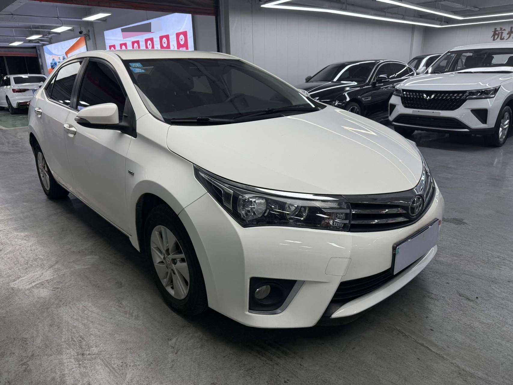 Toyota Corolla 2015 immagine di auto #3