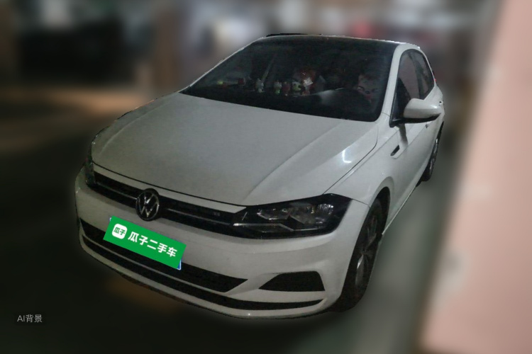 Volkswagen Polo 2021 car image #2