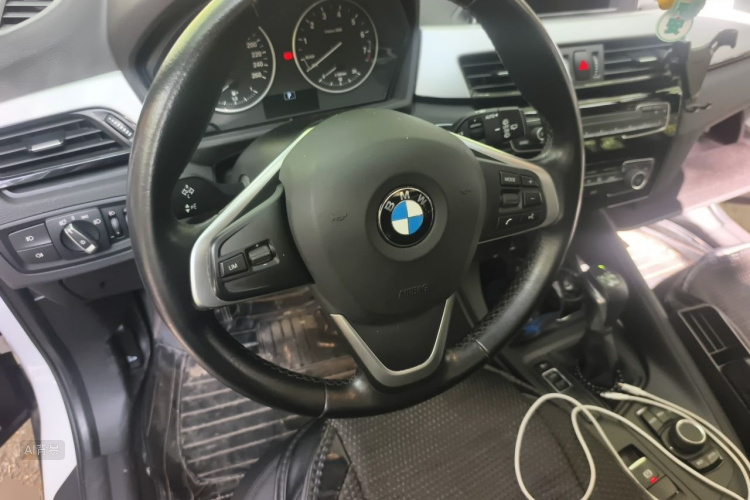 BMW X1 2018 #12 BMW X1 2018 car image #12