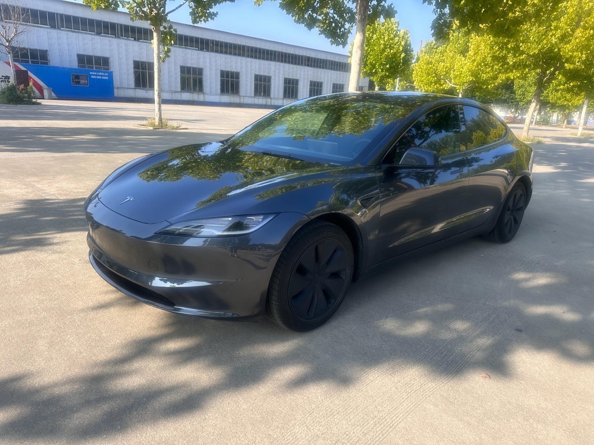 Tesla Model 3 2025 car image 