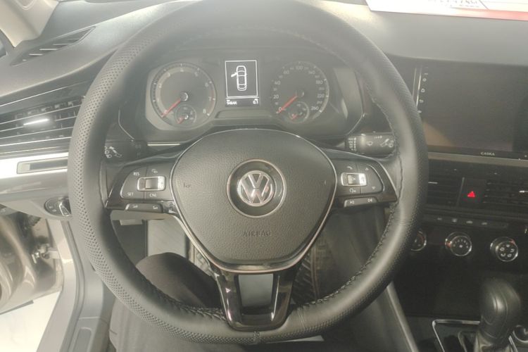 Volkswagen Bora 2019 car image #11