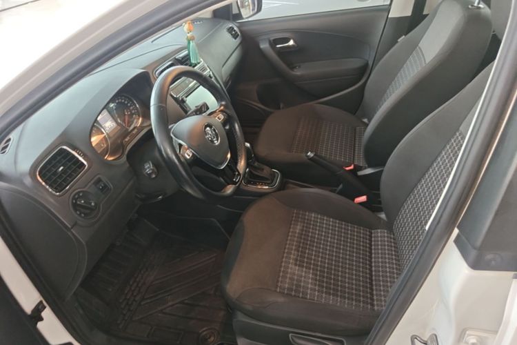 Volkswagen Polo 2017 #19 Volkswagen Polo 2017 car image #19