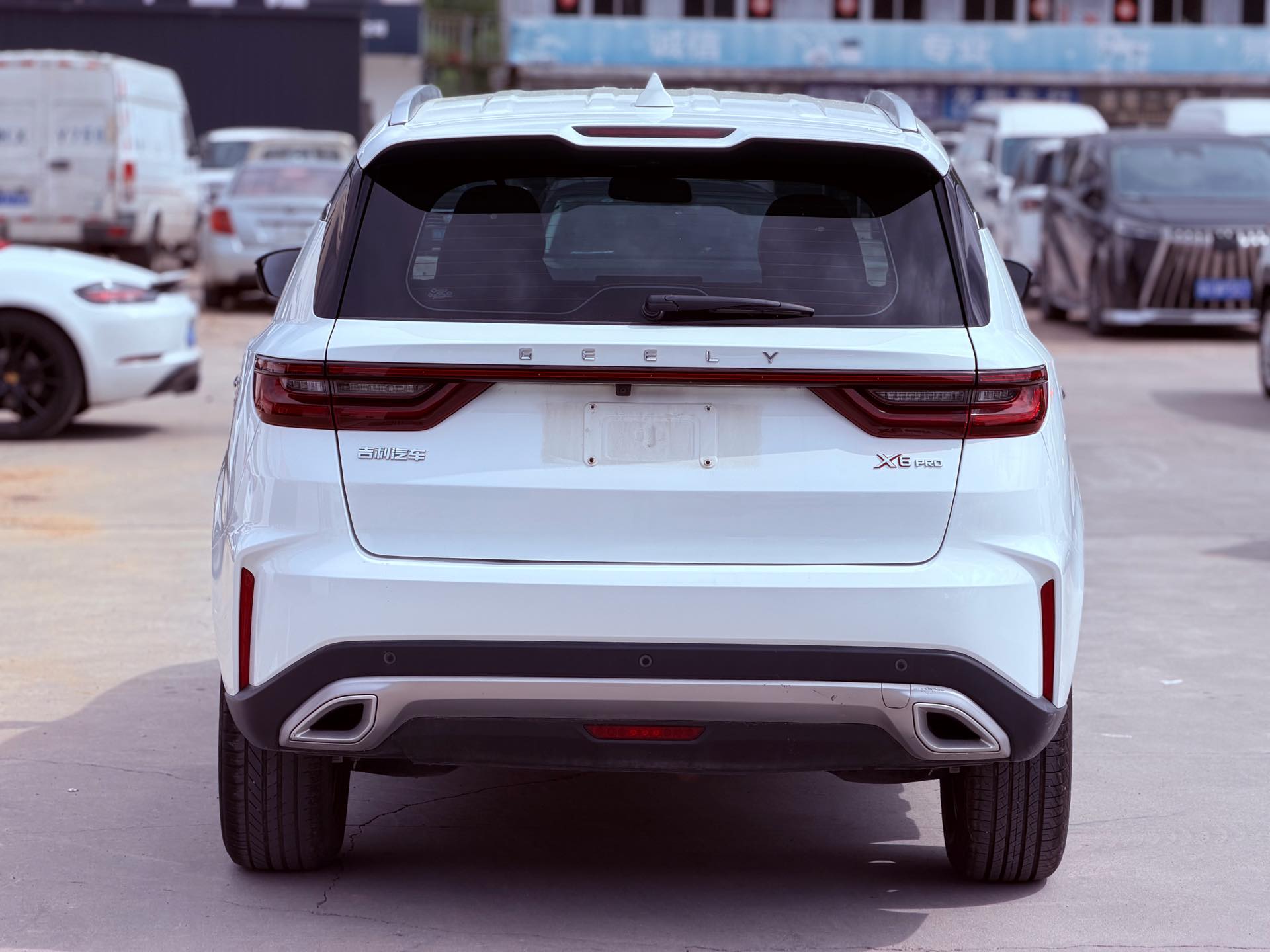 GEELY Vision X6 2023 car image #6