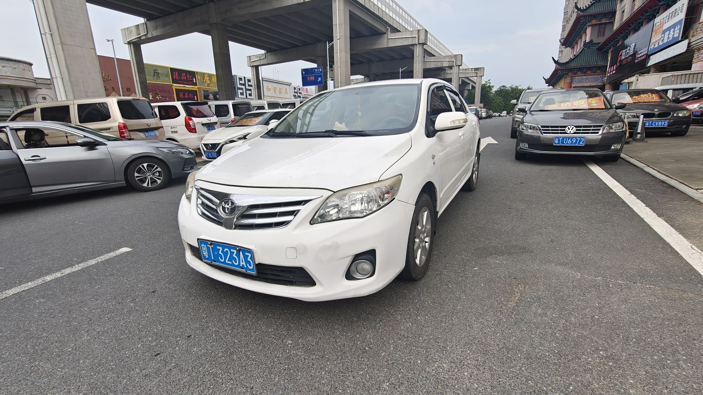 Toyota Corolla 2012 Toyota Corolla 2012 صورة سيارة
