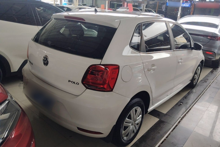 Volkswagen Polo 2017 car image #5