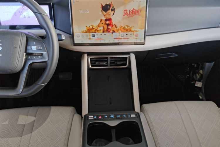 BYD YuanUP 2025 #16 BYD YuanUP 2025 car image #16